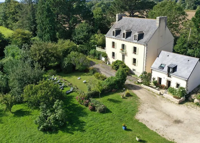 Les Logis De Kergoulou
